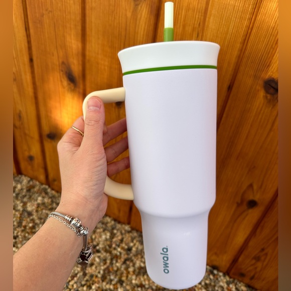 Owala 40oz set of 2 - Picture 2 of 3